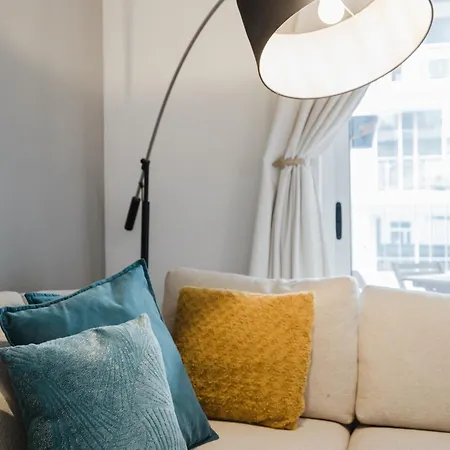 Family Duplex W Shared Pool By Homely Apartament