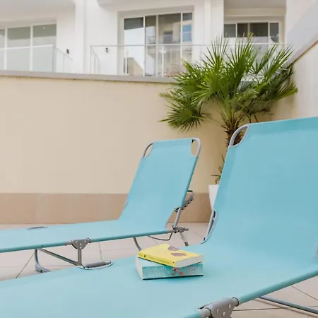 Family Duplex W Shared Pool By Homely Apartament *