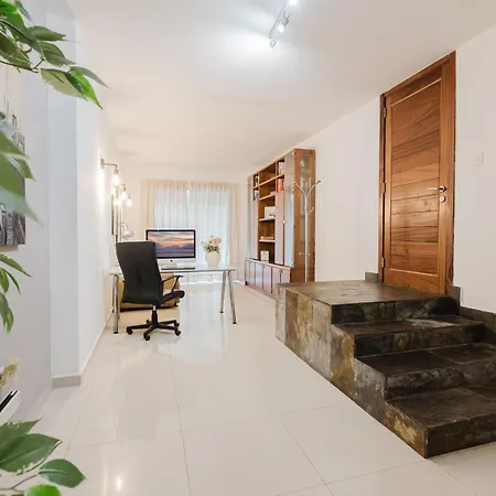 Family Duplex W Shared Pool By Homely Apartment Mellieha