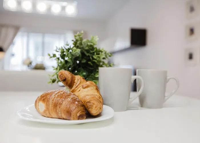 Lejlighed Family Duplex W Shared Pool By Homely