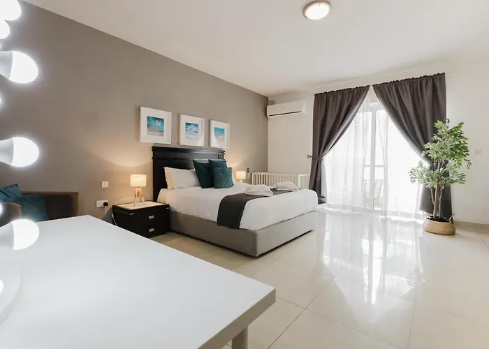 Family Duplex W Shared Pool By Homely المليحة