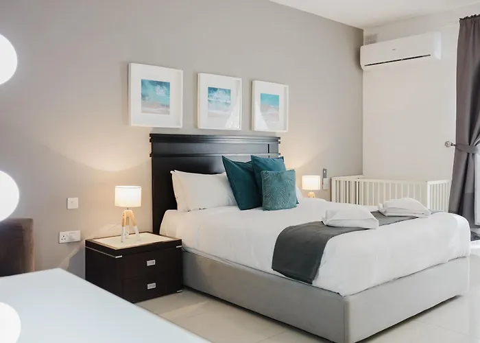 Lejlighed Family Duplex W Shared Pool By Homely